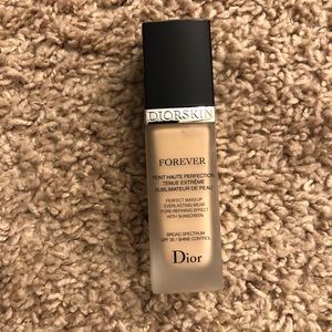 Dior Forever foundation